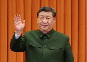 习近平春节前夕慰问部队 向全体人民解放军指战员武...